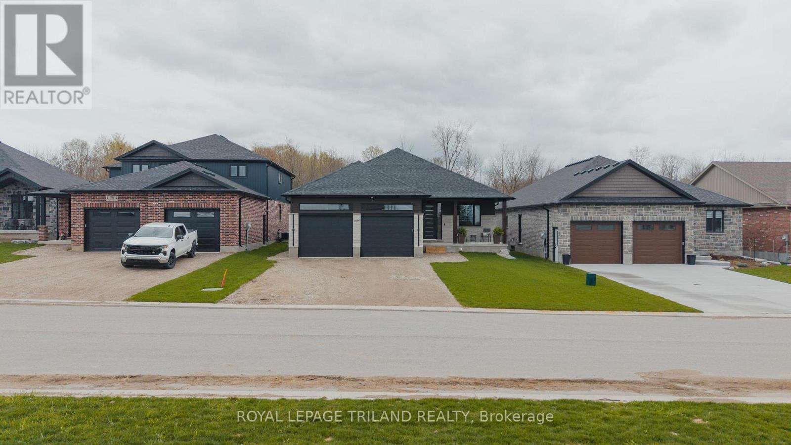 62 Avery Place, Perth East, Ontario  N0K 1M0 - Photo 2 - X13810476