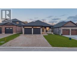 62 AVERY PLACE, Perth East, Ontario