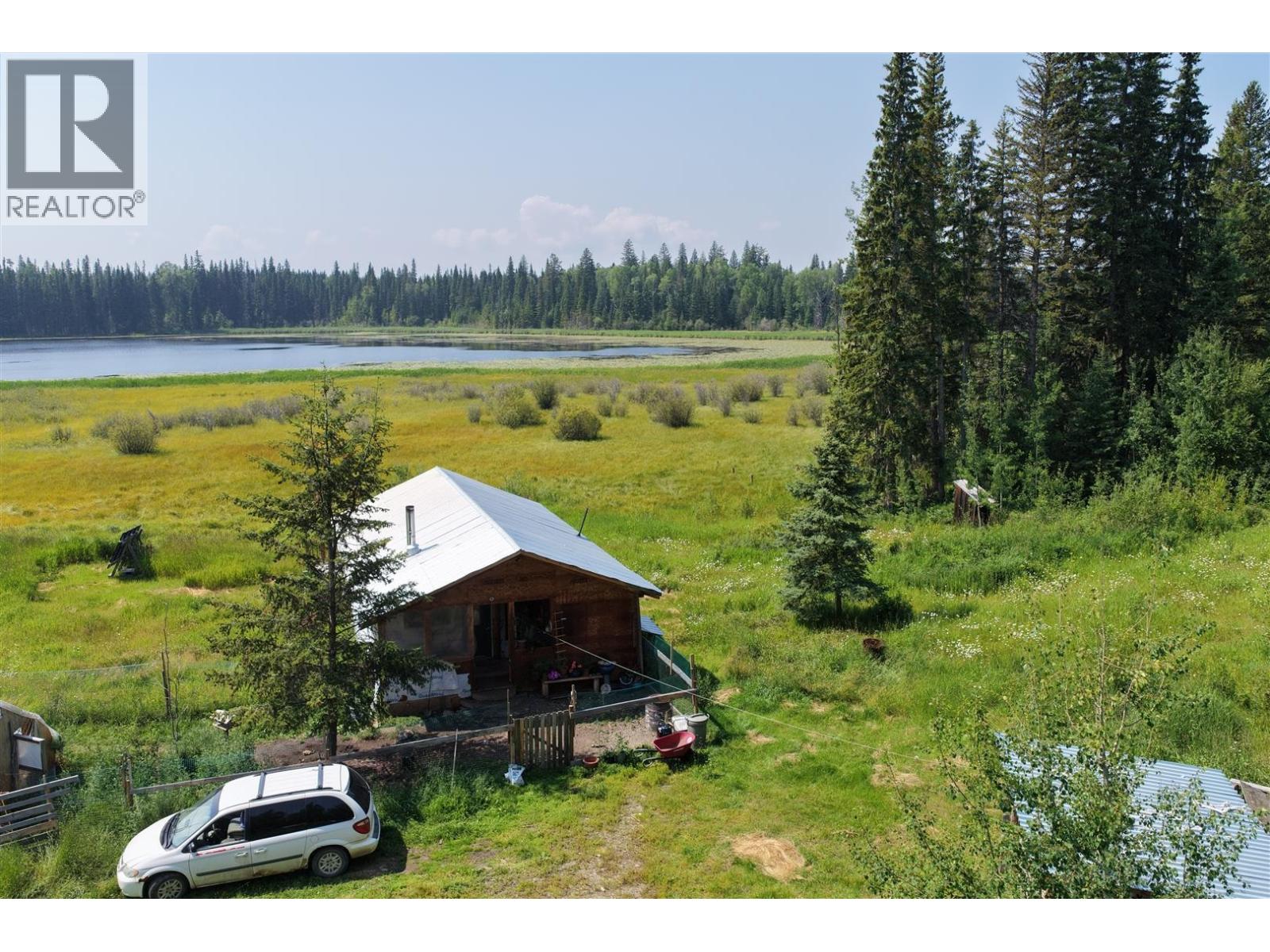 1462 Walters Lake Road, Horsefly, British Columbia  V0L 1L0 - Photo 2 - R3167743