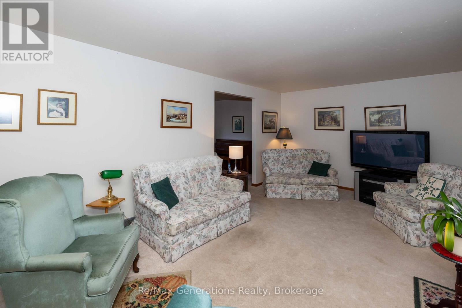 235 Maple Avenue, Thunder Bay, Ontario  P7B 4V6 - Photo 2 - X13810400