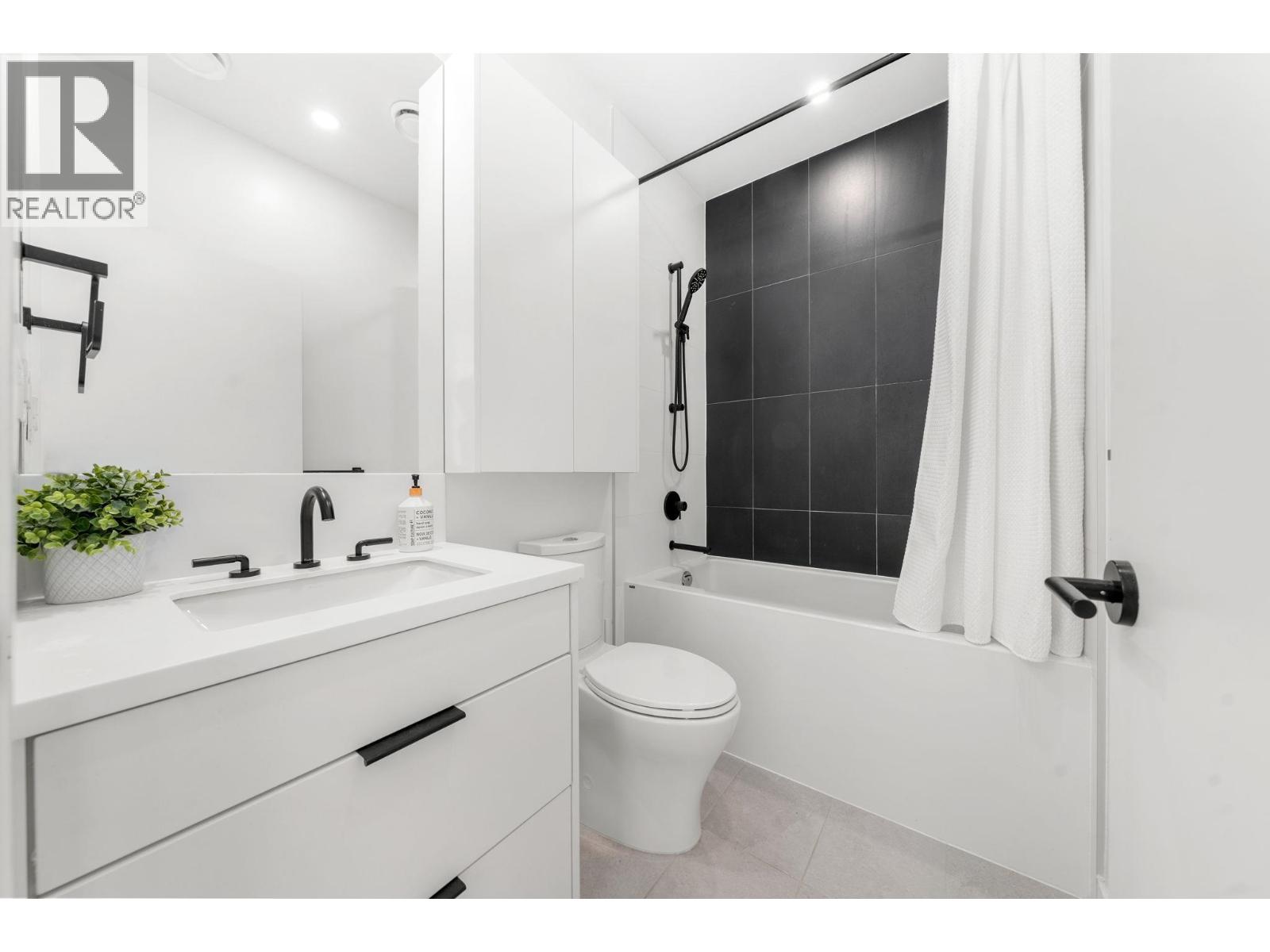 127 650 E 2nd Street, North Vancouver, British Columbia  V7L 1E3 - Photo 14 - R3167696