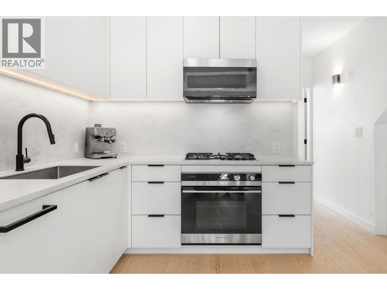 127 650 E 2nd Street, North Vancouver, British Columbia  V7L 1E3 - Photo 8 - R3167696