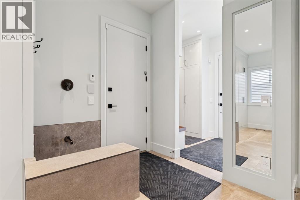 1911 52 Street NW, Calgary, Alberta  T3B 1C3 - Photo 18 - A2346949