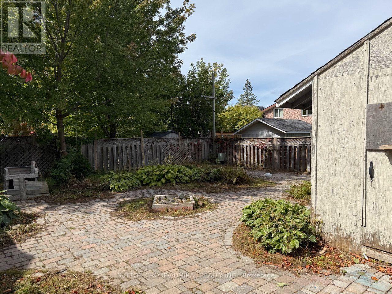 284 Kenwood Avenue, Georgina, Ontario  L4P 2X5 - Photo 11 - N13737266