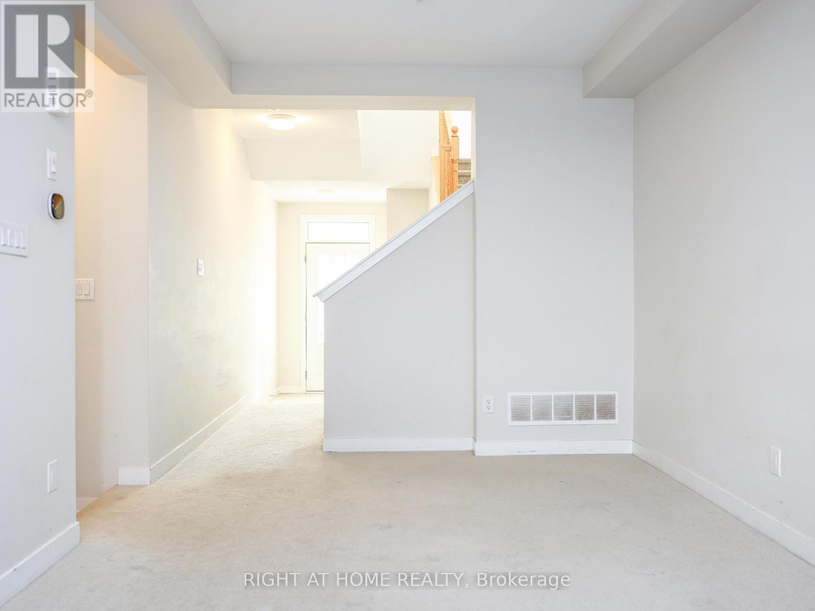 618 Allied Mews E, Ottawa, Ontario  K2S 3A2 - Photo 2 - X13685190