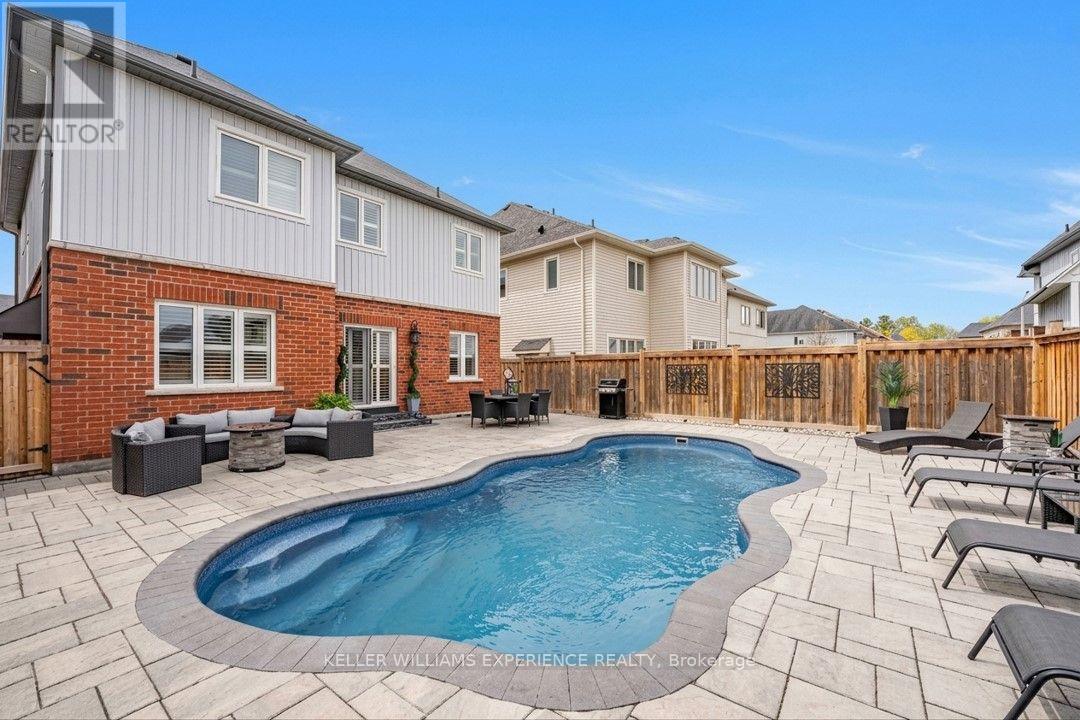 105 Decarolis Crescent, Essa, Ontario L3W 0B4 - Photo 36 - N13759486