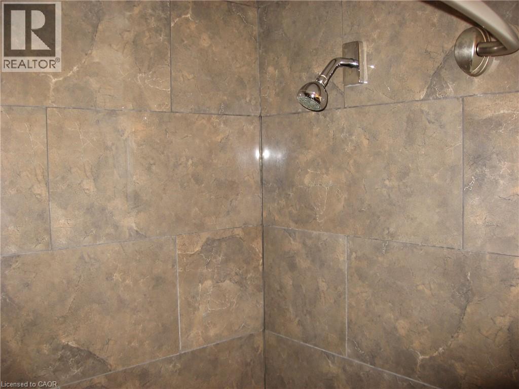 124 Avalon Place, Kitchener, Ontario  N2M 4N7 - Photo 16 - 40865222