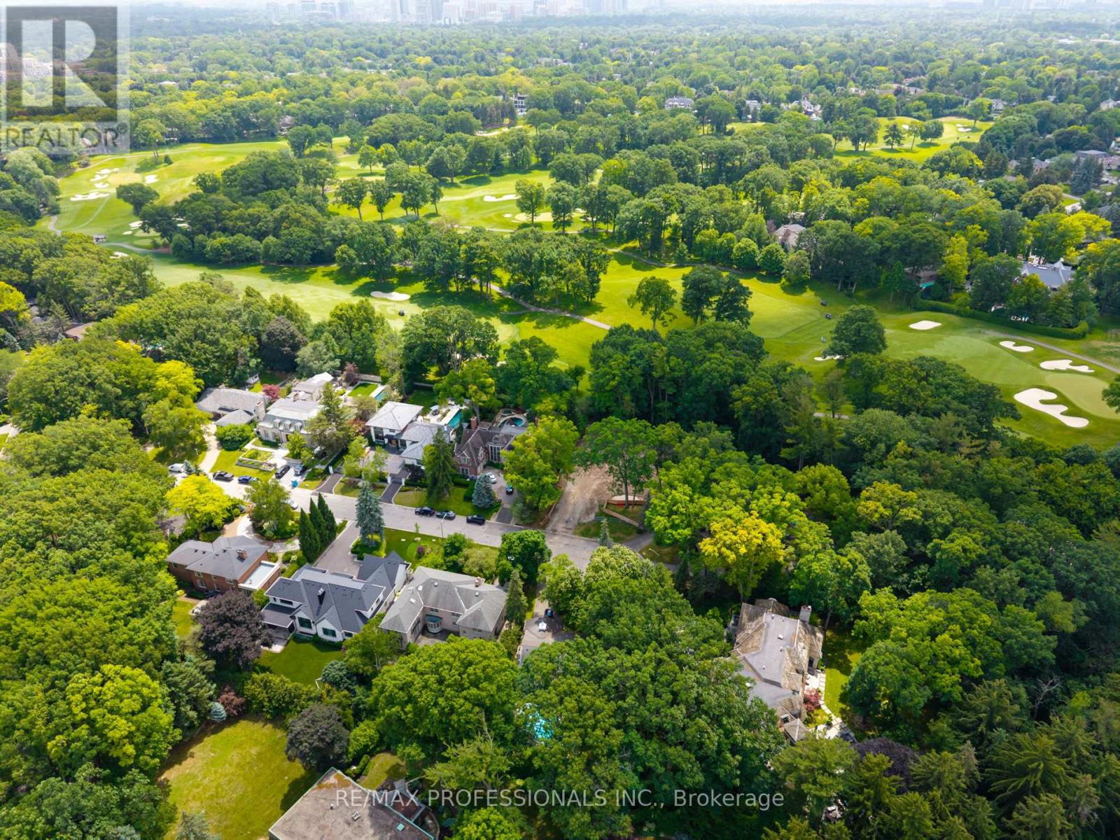 10 Woodmere Court, Toronto, Ontario  M9A 3J1 - Photo 11 - W13535100