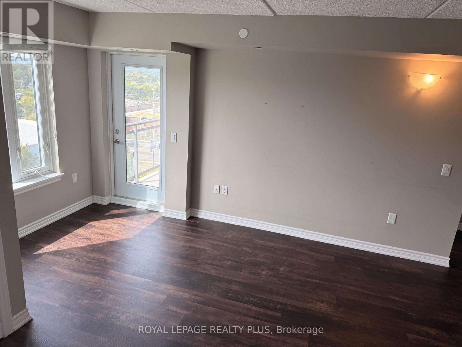 708 - 716 Main Street E, Milton, Ontario  L9T 3P6 - Photo 11 - W13129600