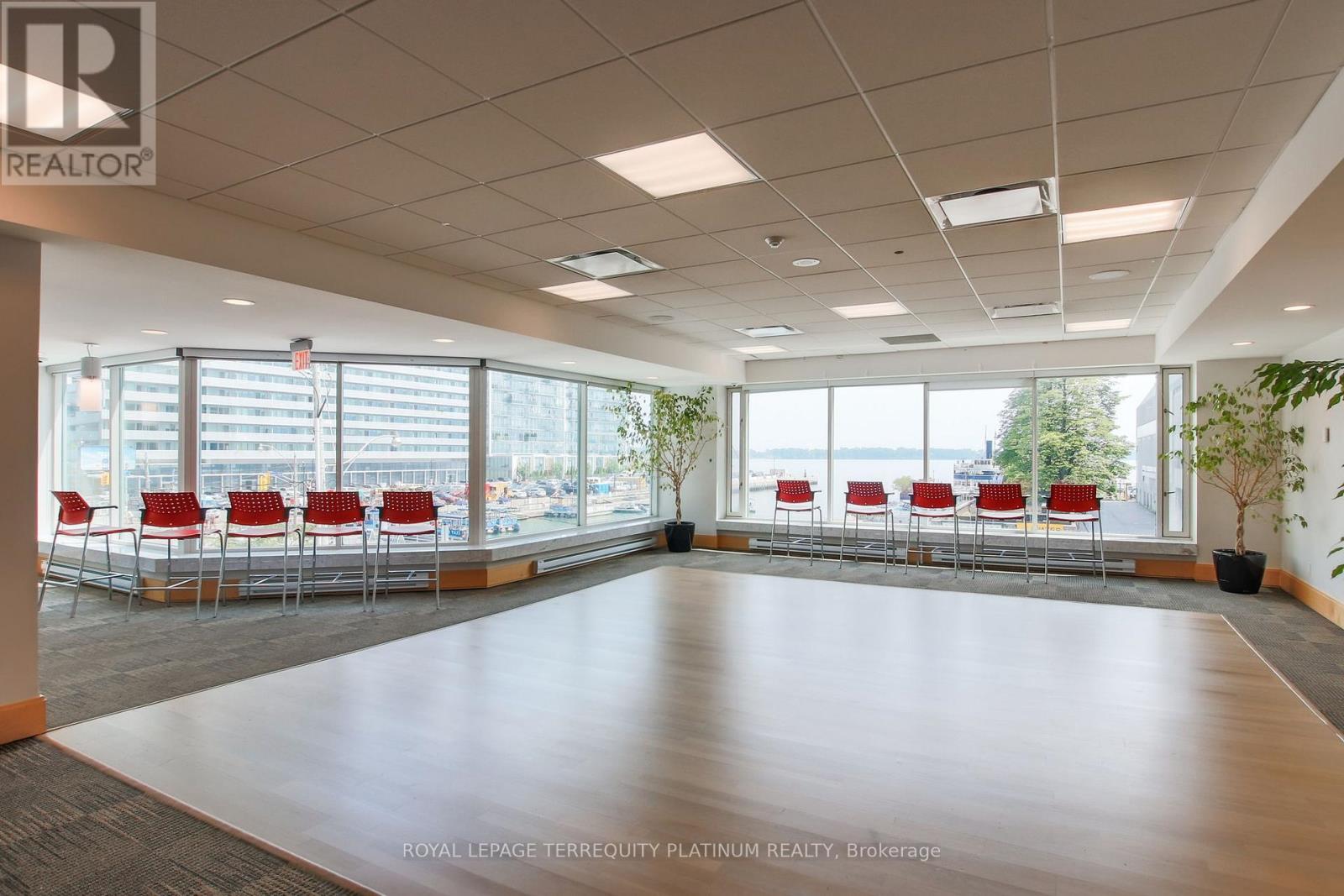 2409 - 10 Yonge Street, Toronto, Ontario  M5E 1R4 - Photo 15 - C13810412