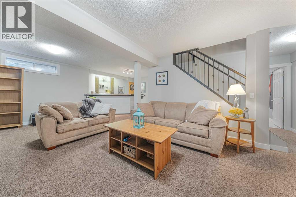 11 Sienna Hills Place SW, Calgary, Alberta  T3H 2W1 - Photo 37 - A2340366