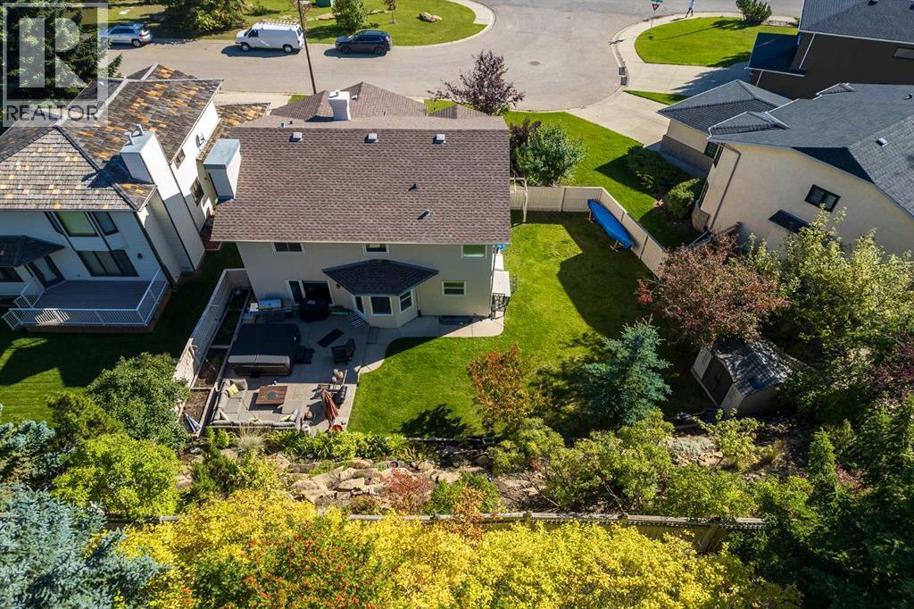 11 Sienna Hills Place SW, Calgary, Alberta  T3H 2W1 - Photo 48 - A2340366