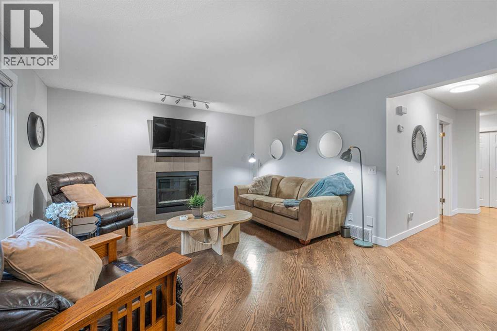 11 Sienna Hills Place SW, Calgary, Alberta  T3H 2W1 - Photo 24 - A2340366
