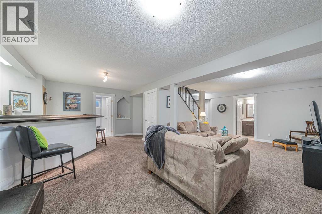 11 Sienna Hills Place SW, Calgary, Alberta  T3H 2W1 - Photo 38 - A2340366