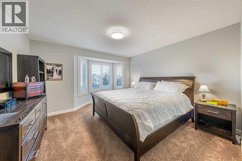 11 Sienna Hills Place SW, Calgary, Alberta  T3H 2W1 - Photo 32 - A2340366