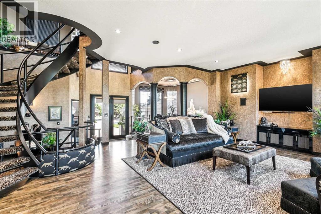 9 Evergreen Cove SW, Calgary, Alberta  T2Y 3J7 - Photo 2 - A2346815