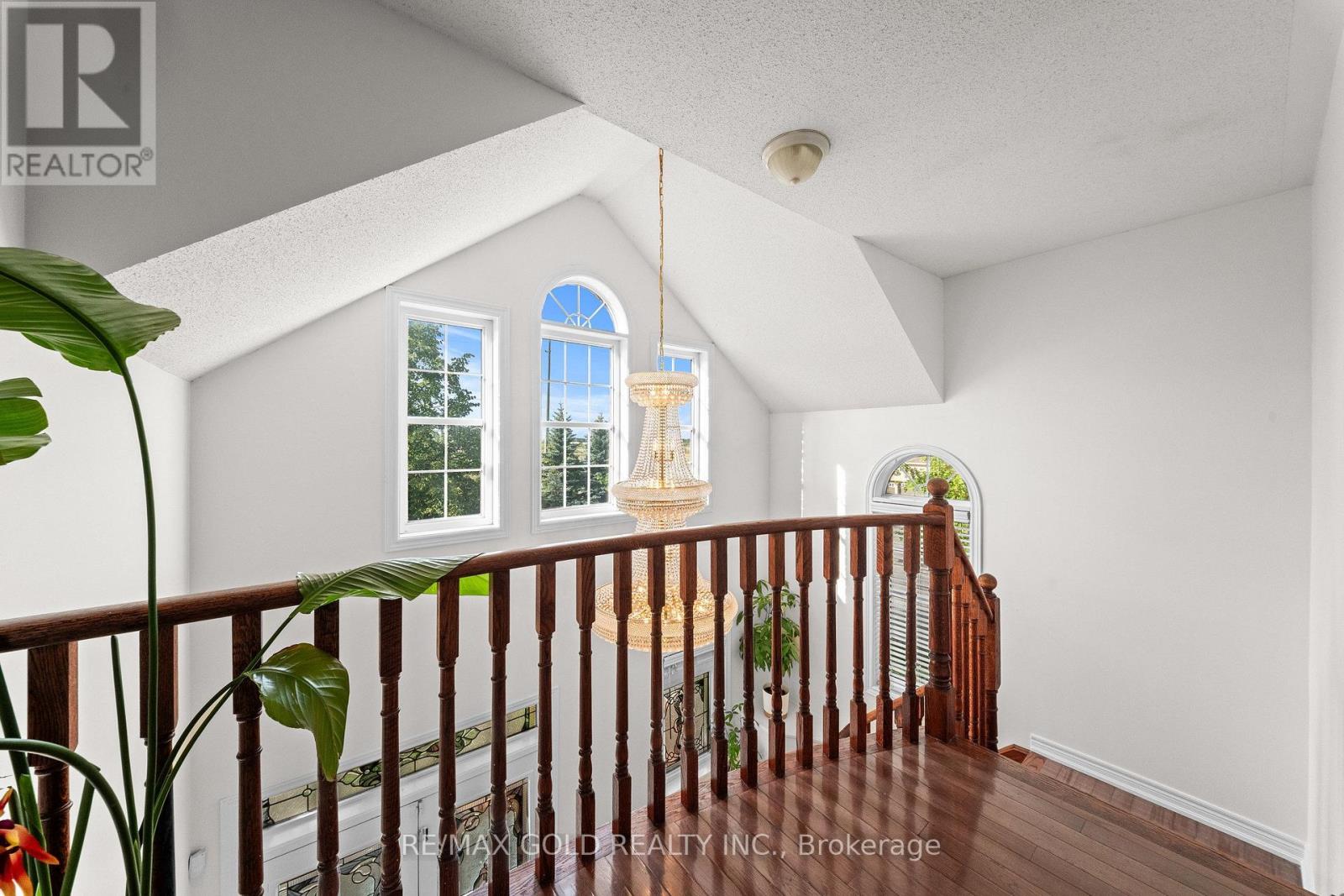 29 Royal Links Circle, Brampton, Ontario  L6P 2Z9 - Photo 18 - W13809574