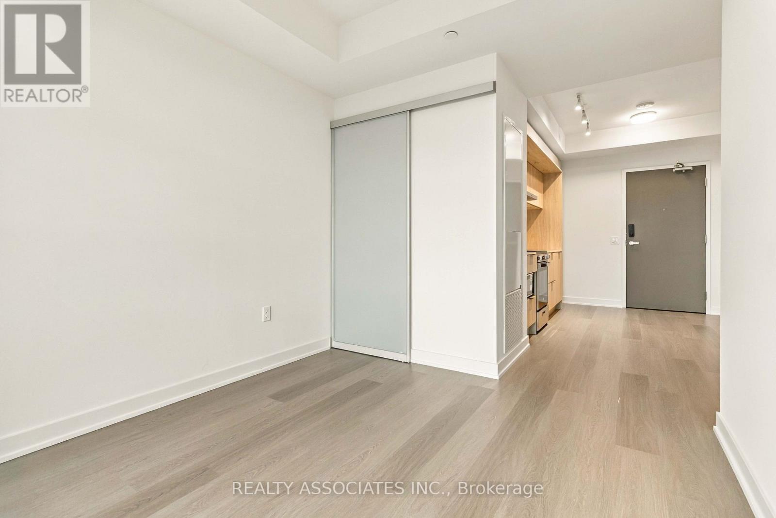 5703 - 448 Burnhamthorpe Road W, Mississauga, Ontario  L5B 0R4 - Photo 13 - W13810388