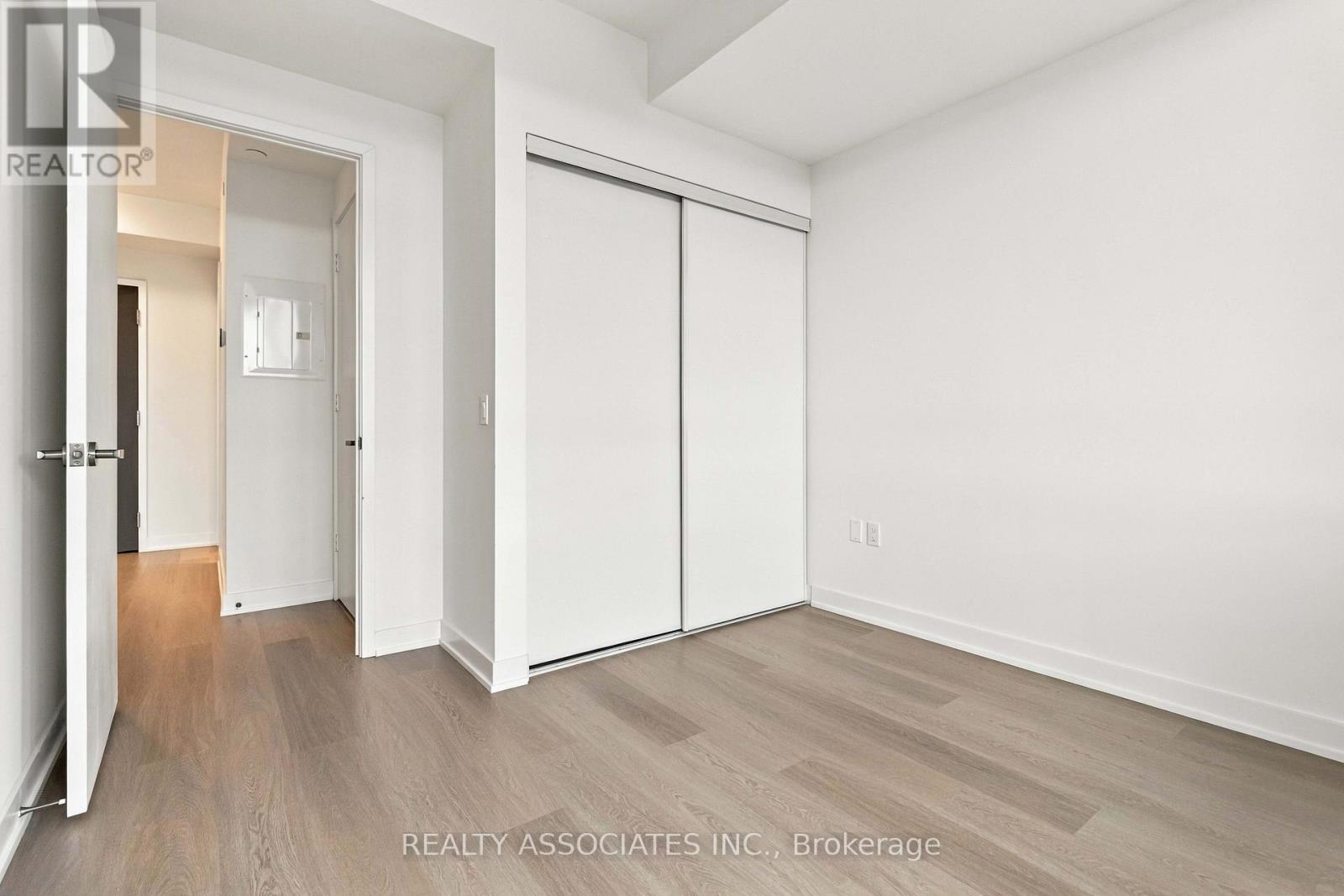 5703 - 448 Burnhamthorpe Road W, Mississauga, Ontario  L5B 0R4 - Photo 21 - W13810388