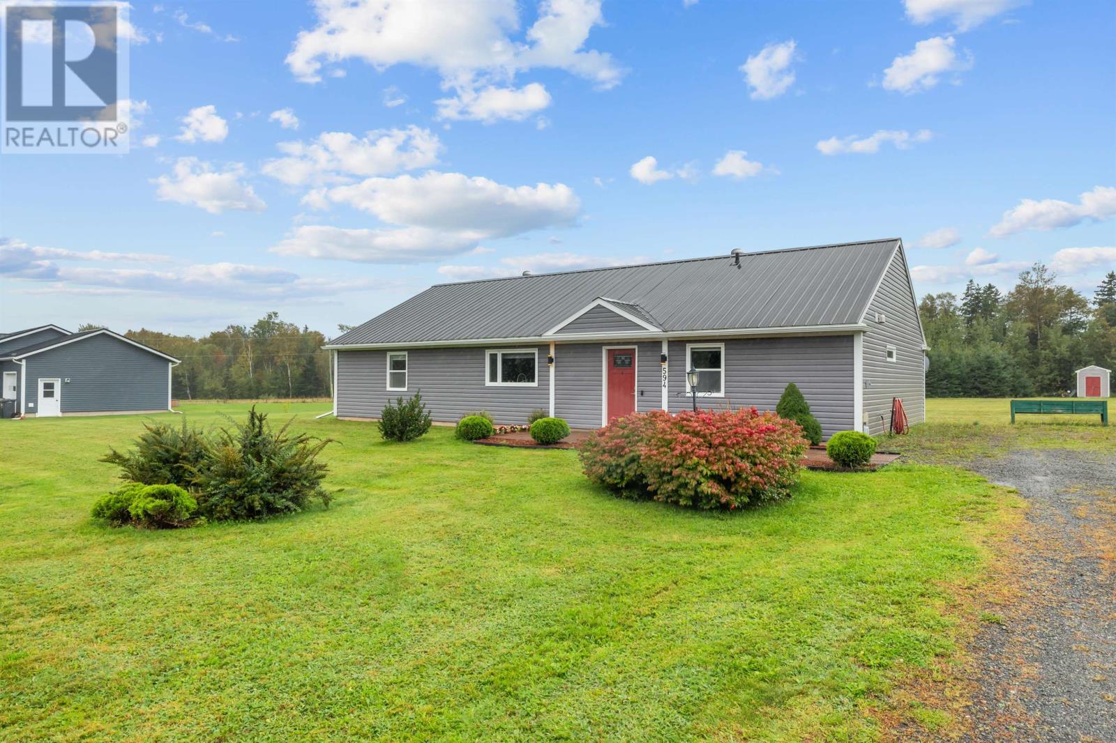 594 Lower Montague Road, Lower Montague, Prince Edward Island  C0A 1R0 - Photo 3 - 202623953