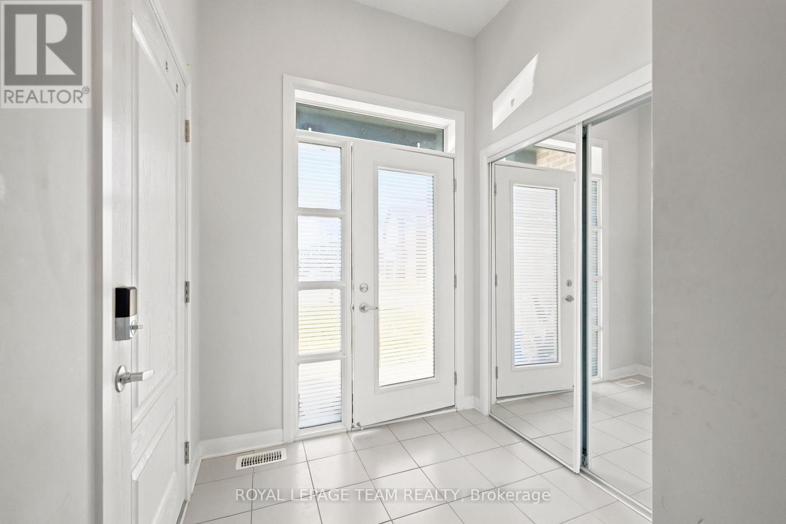 417 Silicon Way, Ottawa, Ontario  K2W 0K8 - Photo 3 - X13723494