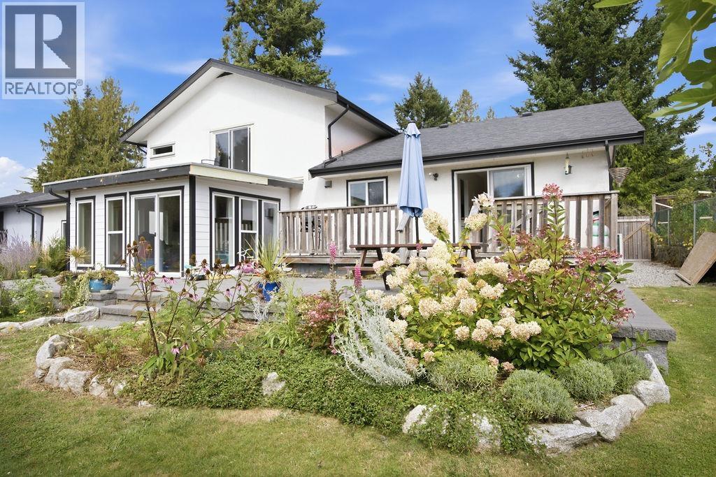 6447 Samron Road, Sechelt, British Columbia  V7Z 0M8 - Photo 30 - R3165546