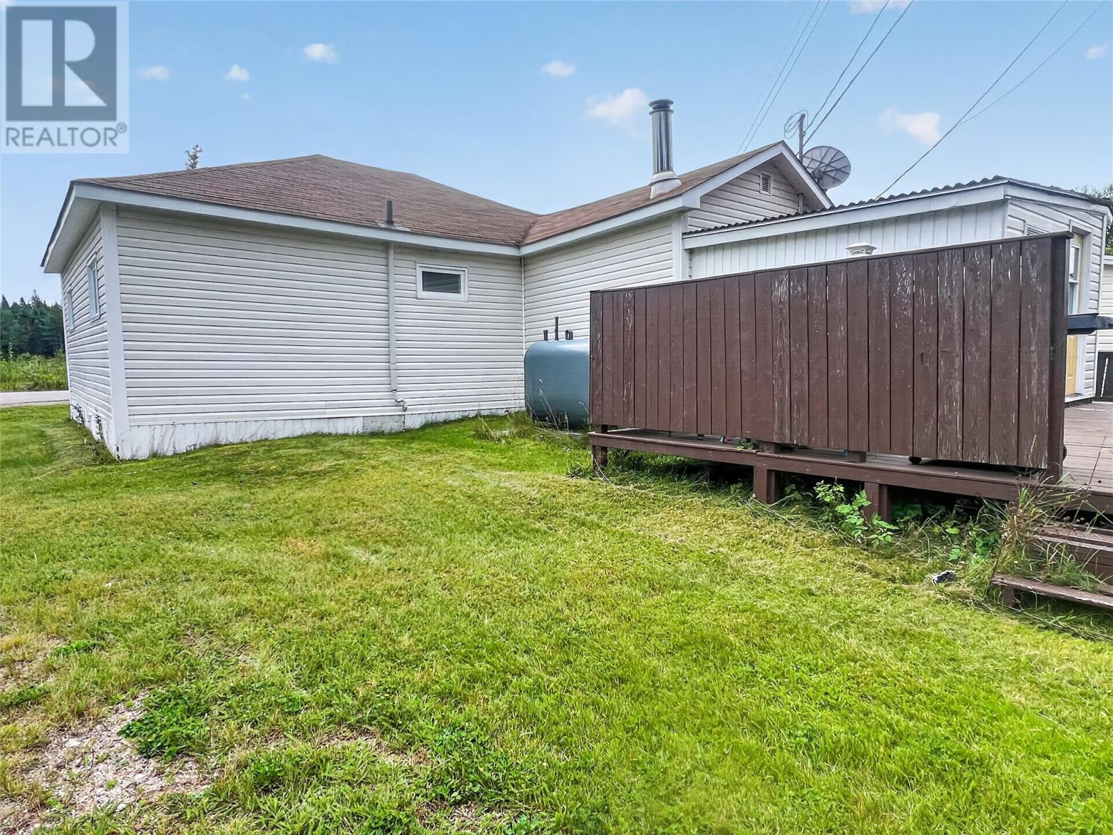12 Riverside Road W, Glovertown — photo 24