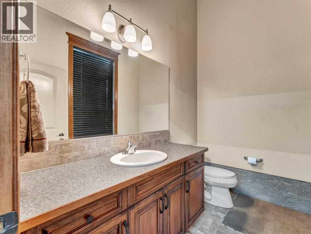 29 Sunvalley Court Sw, Redcliff, Alberta  T0J 2P0 - Photo 37 - A2293993