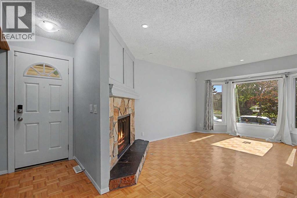 2444 Woodview Drive SW, Calgary, Alberta  T2W 4X7 - Photo 2 - A2343829
