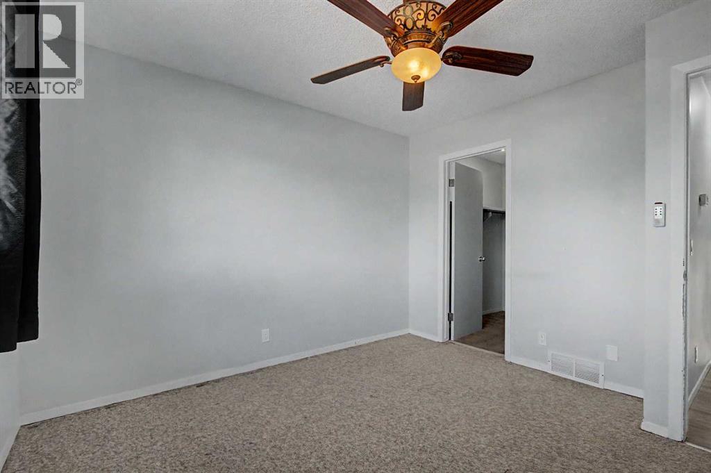 2444 Woodview Drive SW, Calgary, Alberta  T2W 4X7 - Photo 12 - A2343829