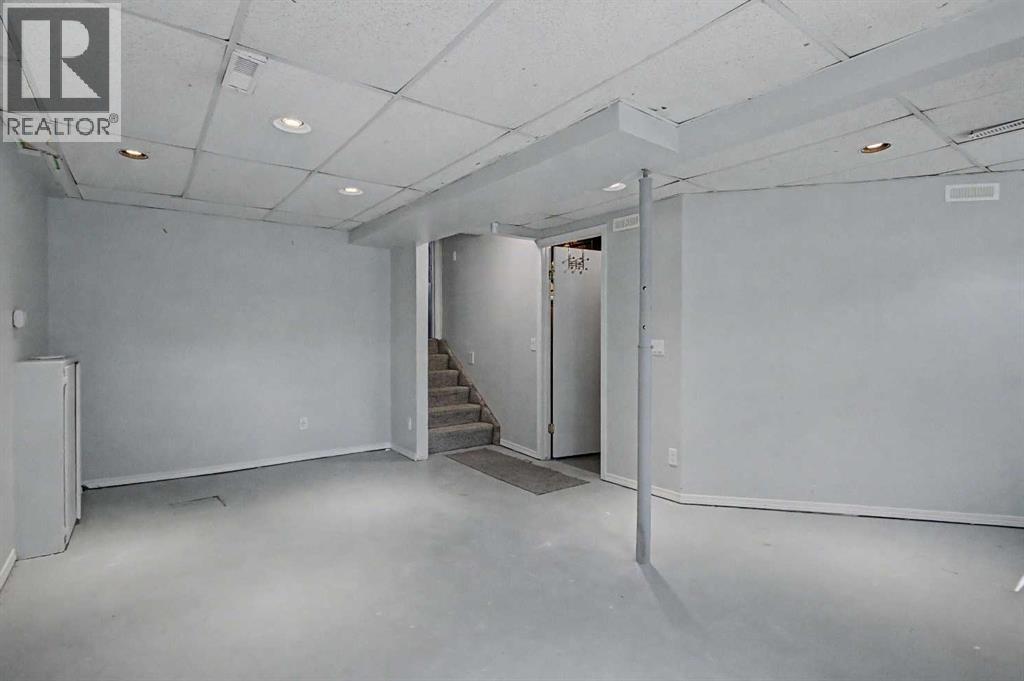 2444 Woodview Drive SW, Calgary, Alberta  T2W 4X7 - Photo 23 - A2343829