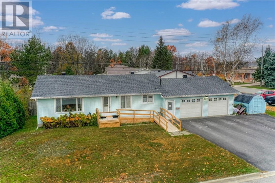 299 Penman, Greater Sudbury, Ontario  P3L 1H8 - Photo 2 - 2130411
