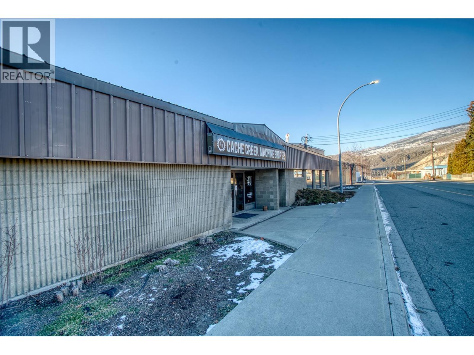 1374 Quartz Road, Cache Creek, British Columbia  V0K 1H0 - Photo 3 - 10400892