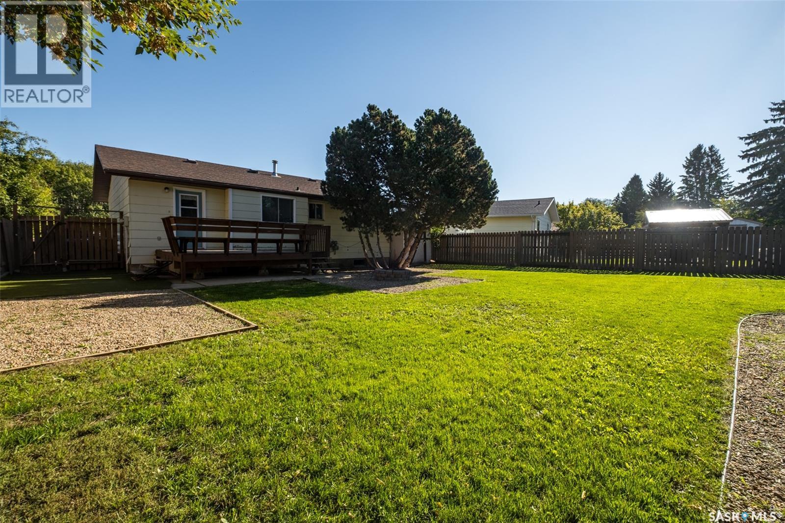 3035 Dunn Drive, Prince Albert, Saskatchewan  S6V 6Y5 - Photo 36 - SK049059