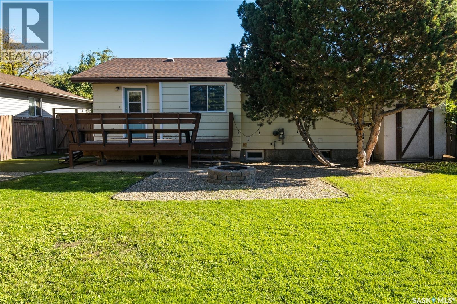 3035 Dunn Drive, Prince Albert, Saskatchewan  S6V 6Y5 - Photo 37 - SK049059