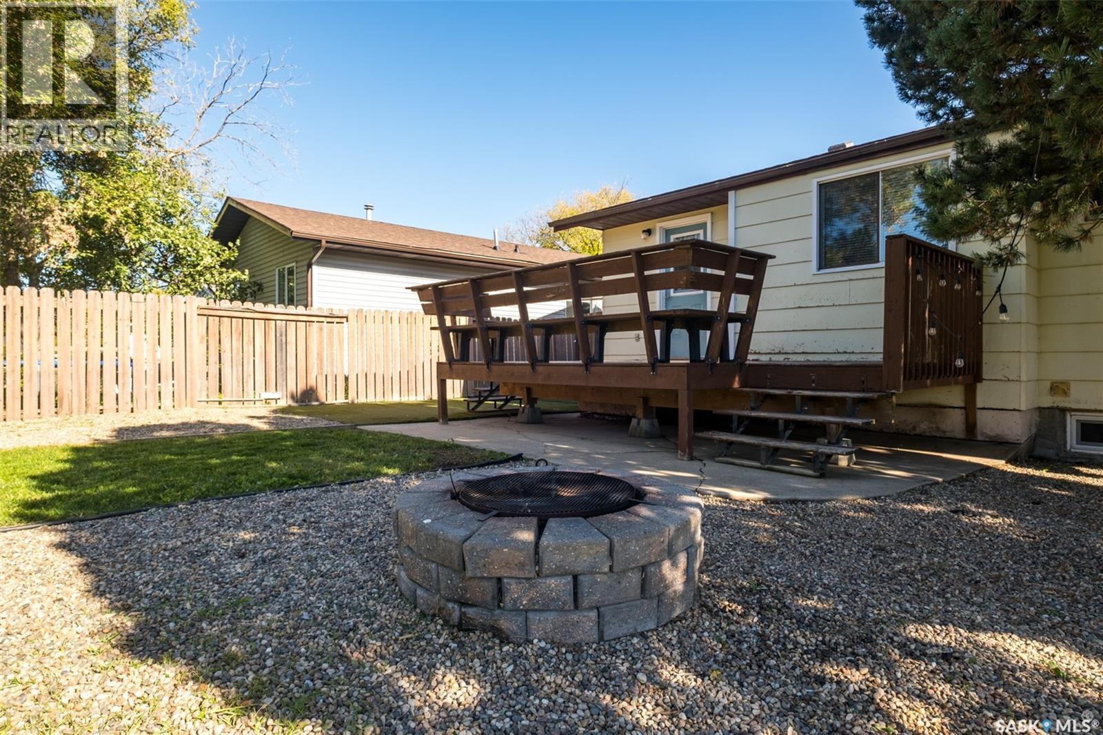3035 Dunn Drive, Prince Albert, Saskatchewan  S6V 6Y5 - Photo 40 - SK049059