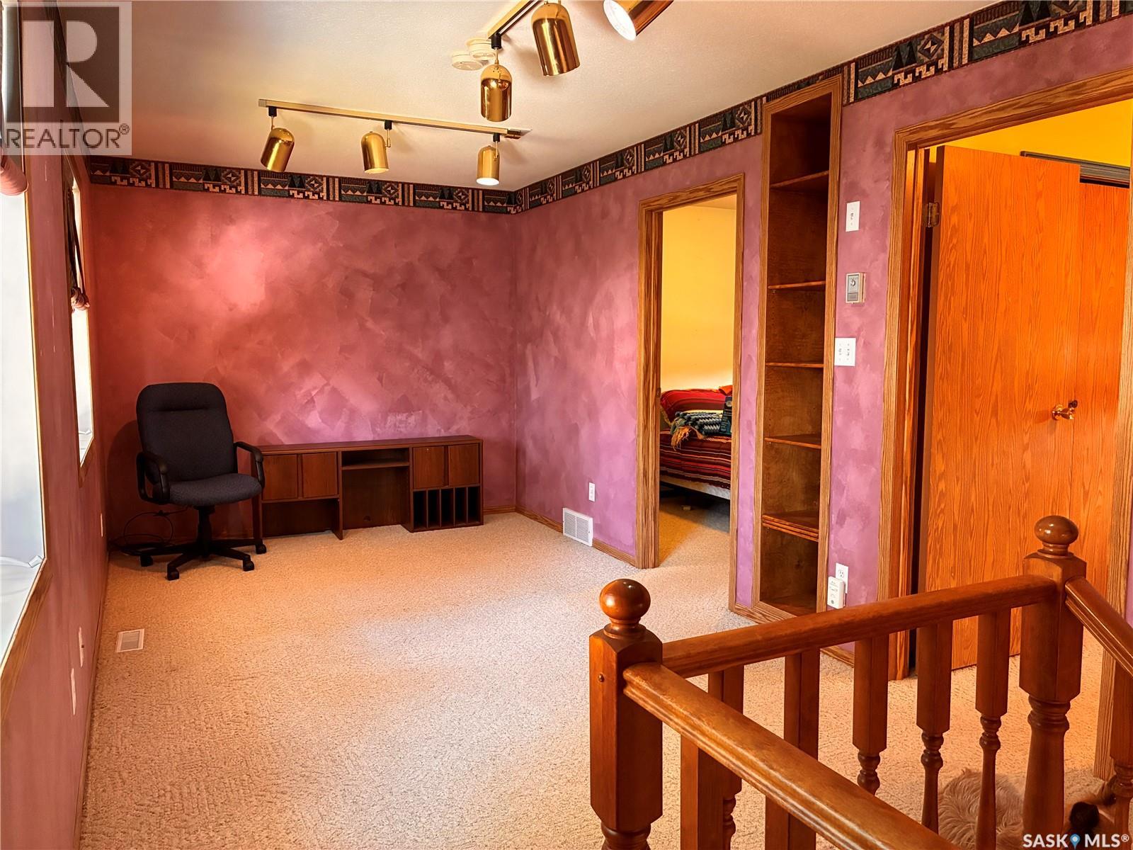 301 7th Avenue W, Nipawin, Saskatchewan  S0E 1E0 - Photo 39 - SK048946