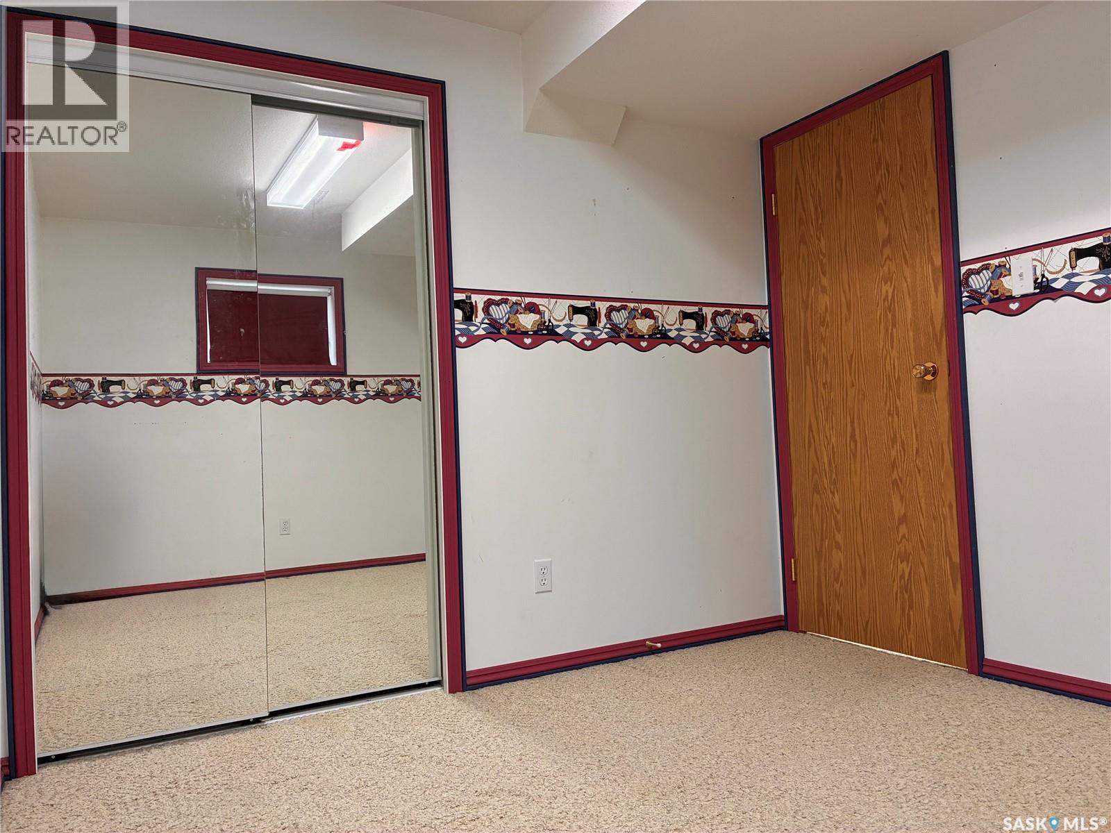301 7th Avenue W, Nipawin, Saskatchewan  S0E 1E0 - Photo 49 - SK048946