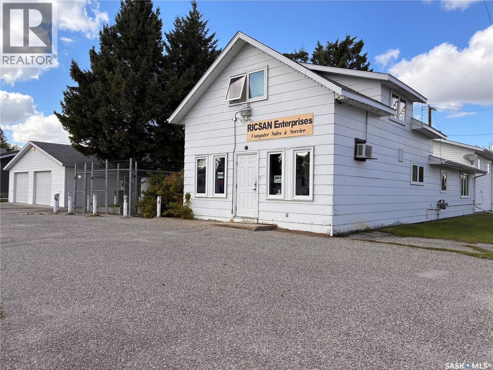 301 7th Avenue W, Nipawin, Saskatchewan  S0E 1E0 - Photo 55 - SK048946