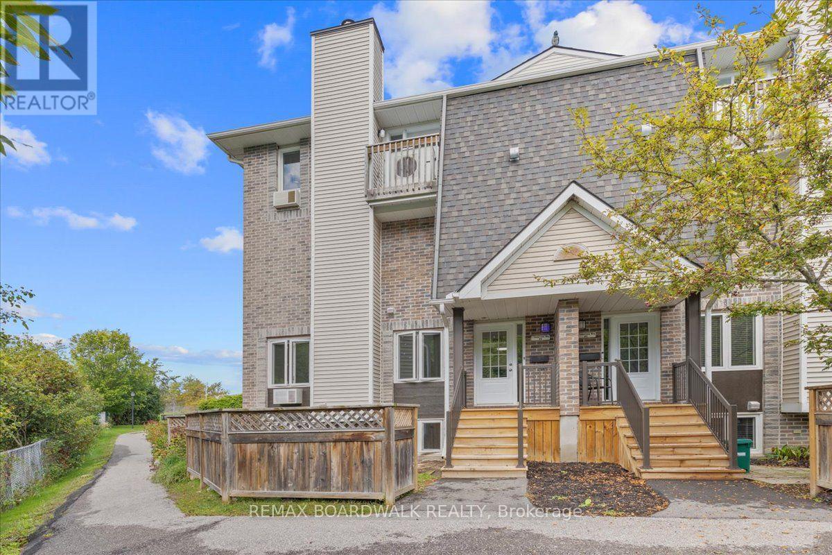 6 - 7 TIMBERVIEW WAY, Ottawa, Ontario