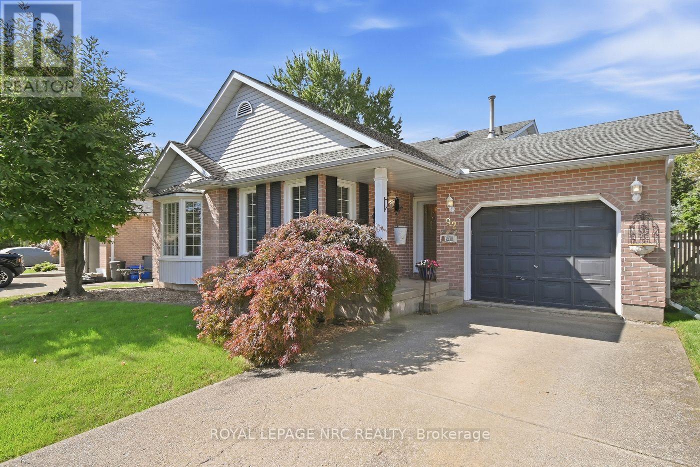 92 Larchwood Circle, Welland (N. Welland), Ontario  L3C 6T3 - Photo 2 - X13810630