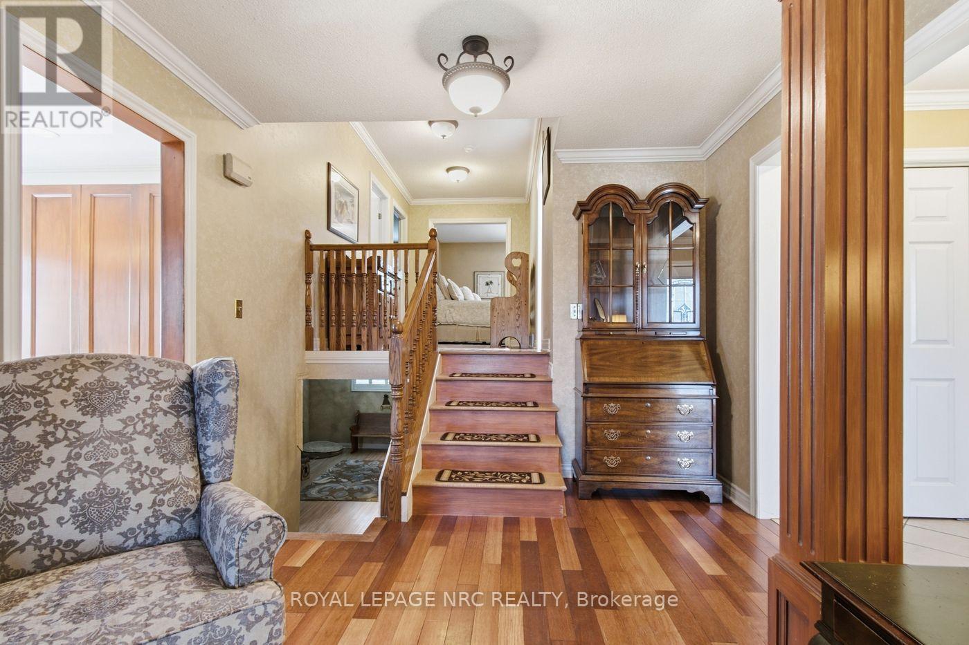 92 Larchwood Circle, Welland (N. Welland), Ontario  L3C 6T3 - Photo 6 - X13810630