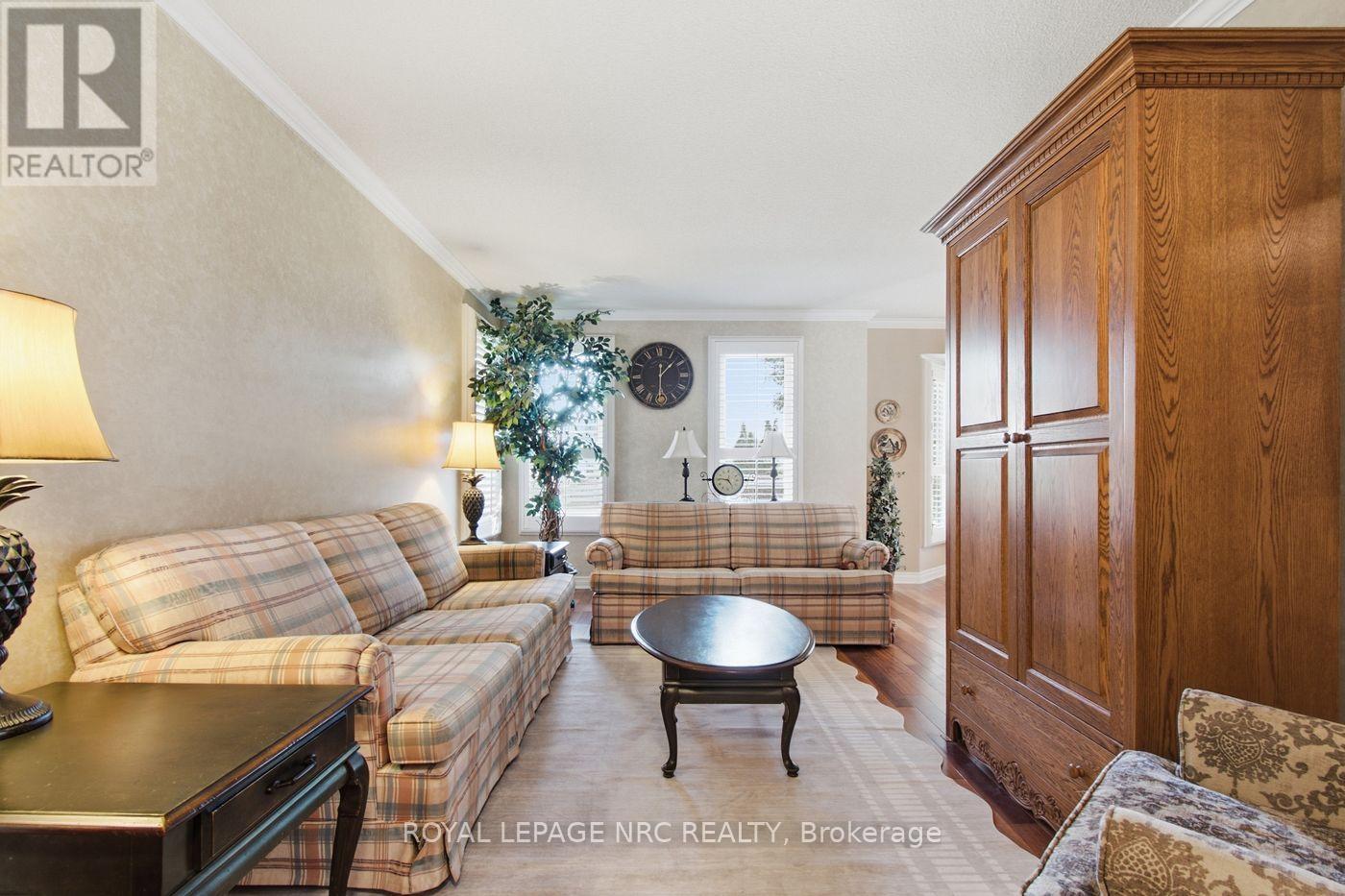92 Larchwood Circle, Welland (N. Welland), Ontario  L3C 6T3 - Photo 7 - X13810630