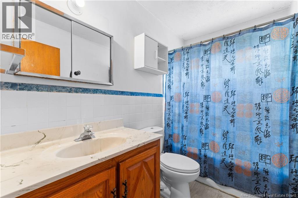 303 La Montain, Memramcook, New Brunswick  E4K 1A3 - Photo 12 - NB148213