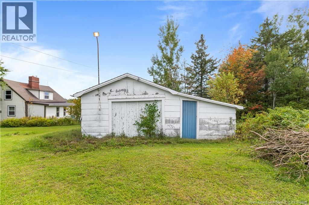 303 La Montain, Memramcook, New Brunswick  E4K 1A3 - Photo 2 - NB148213