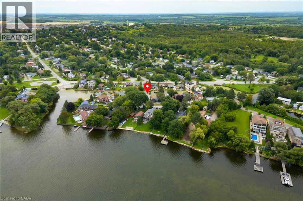 35 SHIRLEA Boulevard Keswick Ontario Canada L4P1L1 3