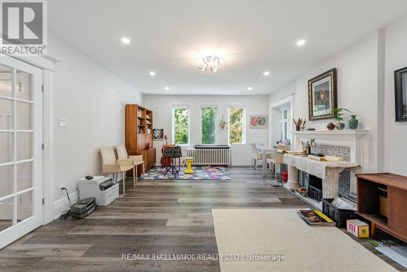 2nd Floor - 193 Heath Street W, Toronto, Ontario  M4V 1V3 - Photo 11 - C13810710