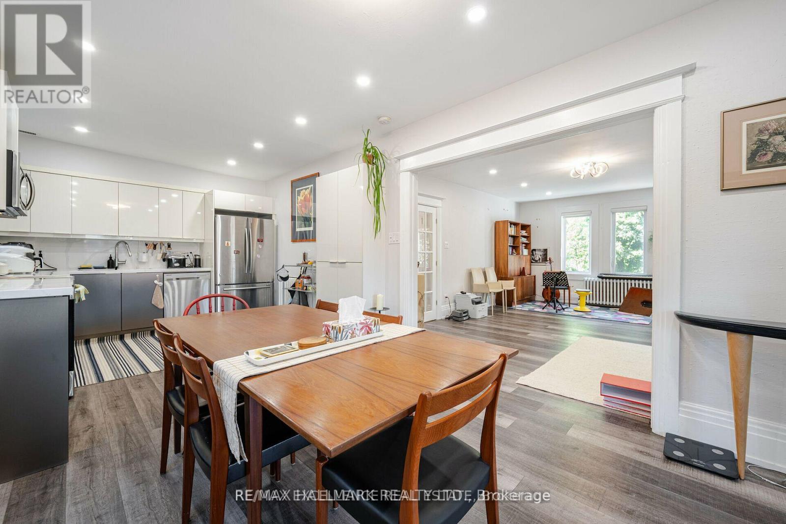 2nd Floor - 193 Heath Street W, Toronto, Ontario  M4V 1V3 - Photo 15 - C13810710