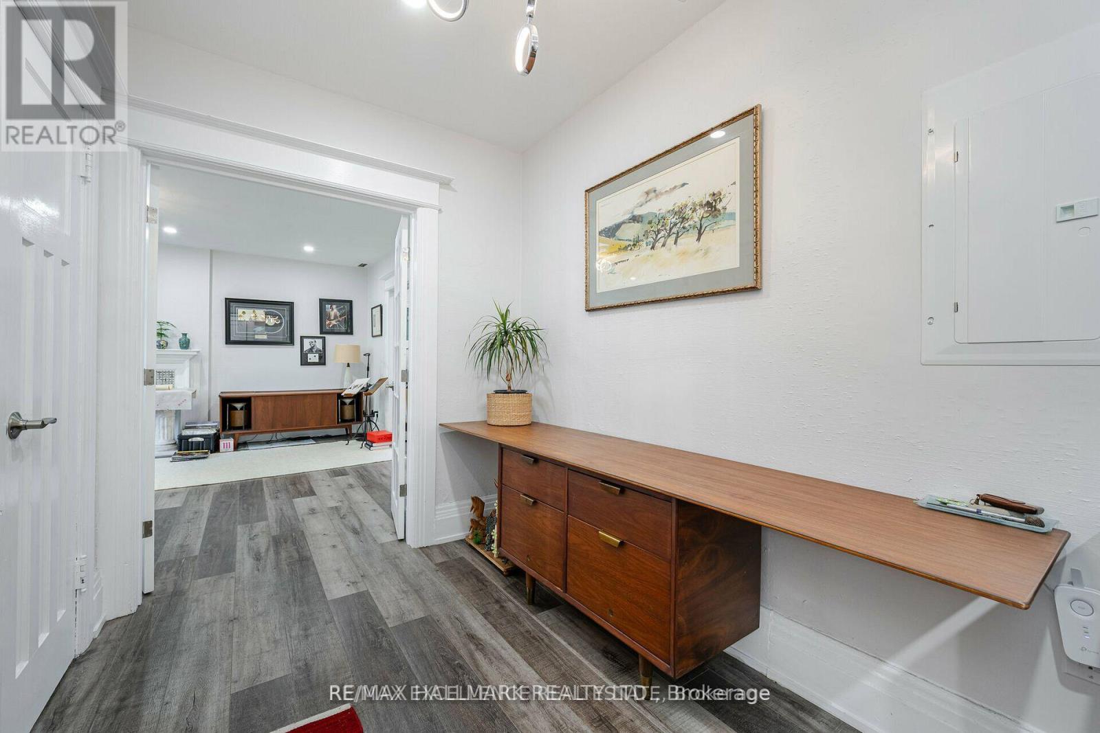 2nd Floor - 193 Heath Street W, Toronto, Ontario  M4V 1V3 - Photo 9 - C13810710