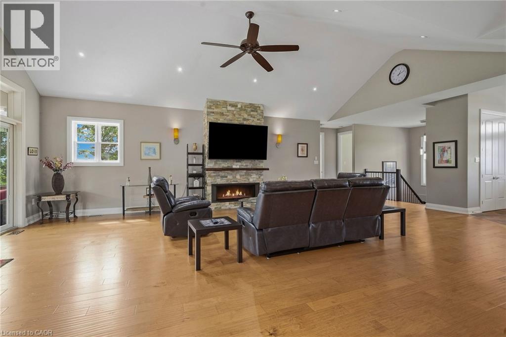 3265 Mountain Road, Beamsville, Ontario  L0R 1B2 - Photo 4 - 40862123